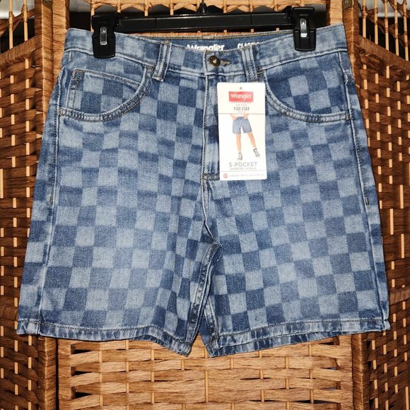 Wrangler Boy's Straight Fit 5-Pocket Denim Shorts - Size 16 Reg - NWT - Picture 1 of 3